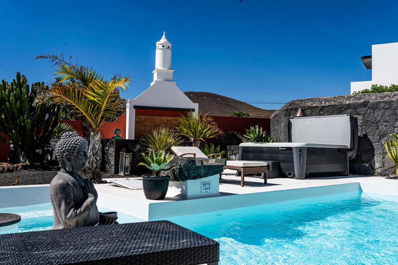 Villa Canis Tías Exterior foto